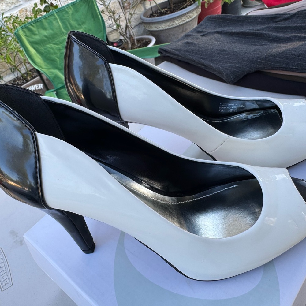 Style & Co. Black and White Heels